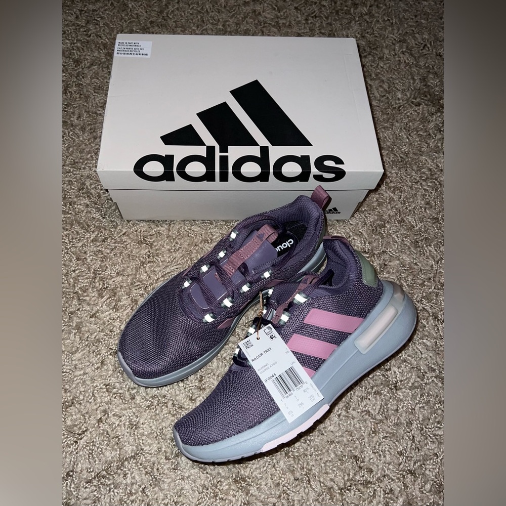 NIB!! Women’s Adidas RACER TR23 SHOES - SZ 8.5